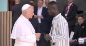 El papa visita un centro de Cáritas dedicado a personas sin hogar y en situación de exclusión social
