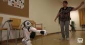 Noa y Temi, son los nuevos robots que acompañan a los mayores en una residencia de Albacete
