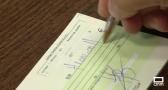 Cada vez usamos menos los cheques