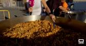 El último día de fiestas en Casarrubios del Monte lo celebran con unas migas