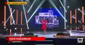 Actuación de la presentadora con los concursantes (A Tu Vera Contigo - Gala 1)