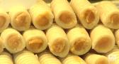 Los buñuelos de viento y los huesos de santo, los dulces protagonistas de estos días