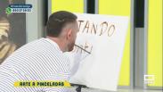 Pintar cuadros con la boca: así es el arte a pinceladas de Lorenzo Higueras