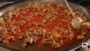 Paella para todos el en Día de las Peñas en Bogarra