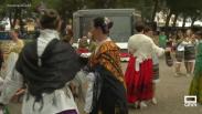 Los vecinos de Bonete se visten con sus trajes típicos para la misa manchega