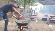 El Picazo en fiestas cocina 15 calderetas bajo la lluvia