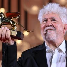 Agustín Almodóvar: Oro manchego tras el León veneciano + Estrenos +Avance BSO "The Room Next Door"