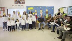 El CEIP Isabel la Católica de Luciana canta con Rozalén