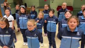 El colegio Maristas de Toledo canta con Rozalén