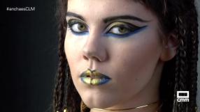 Visitamos una escuela de maquillaje profesional