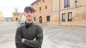 Miguel de Tortuera (Guadalajara), un joven ganadero y agricultor enamorado de su pueblo