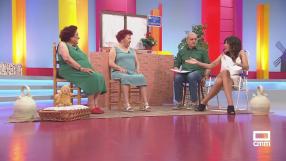 Tomamos el fresco con dos vecinas de Cebolla