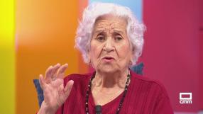 Celebramos el 'Día del Adulto' con Carmen, de 98 años