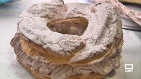 Roscón de hojaldre, la novedad de la pastelería Rosa Lorente, en Las Pedroñeras