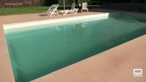Empresas que ponen las piscinas y los jardines a punto de cara al verano