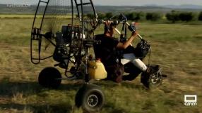 La experiencia de volar las Barrancas de Burujón en paramotor