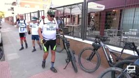 Acompañamos a "Los Baldaos", una peña ciclista de Ciudad Real