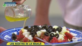 Las recetas de la abuela. Ensalada de vendimia y migas dulces