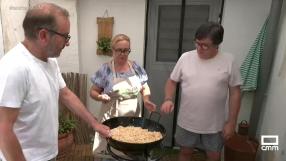Un concurso de migas en la semana cultural de Cabezarados