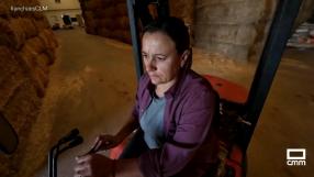 Adriana , ganadera desde hace 14 años en Navahermosa