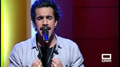 Gonzalo Hermida canta 'La ciudad intermitente'