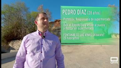 Pedro dejó el ejército para abrir un supermercado en Fontanar de las Viñas (Albacete)