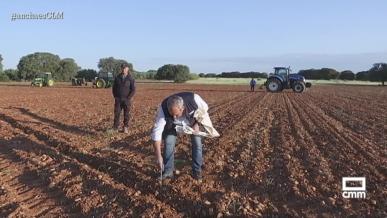 Agricultores de Munera demuestran su destreza con el tractor