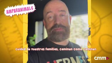 Goyo Jiménez y su familia cuadrúpeda en Amparanimals
