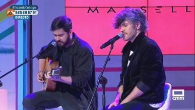 Marsella canta 'Por nosotros'