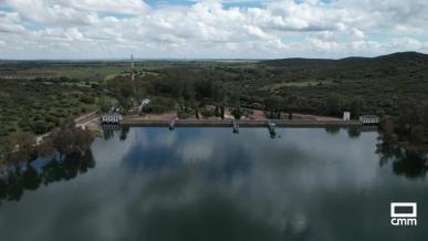 Gasset: el embalse que se viste de Oasis