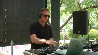 JR CALDERÓN: Piknik 808 Radio