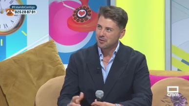 Álvaro Díaz canta 'Vivir en llamas'