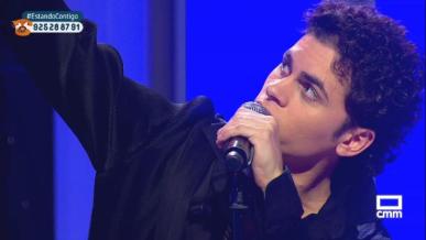 Daniel Da Silva canta 'Bailando en la luna'