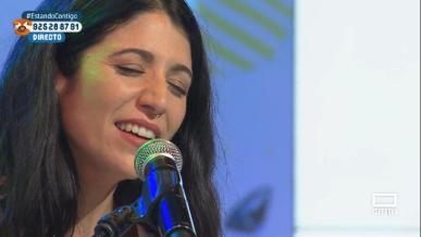 Bely Basarte canta 'Incondicional'