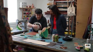 El taller de Esther Toledo, artesana del cuero
