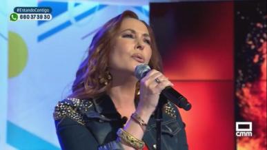 Rosario Mohedano canta 'Maestra de emociones'
