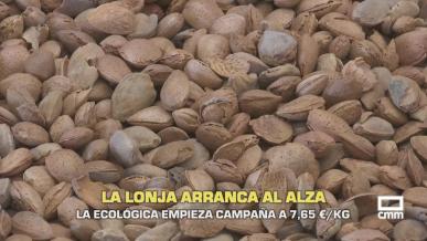 La lonja de la almendra arranca al alza - 21/08/2026