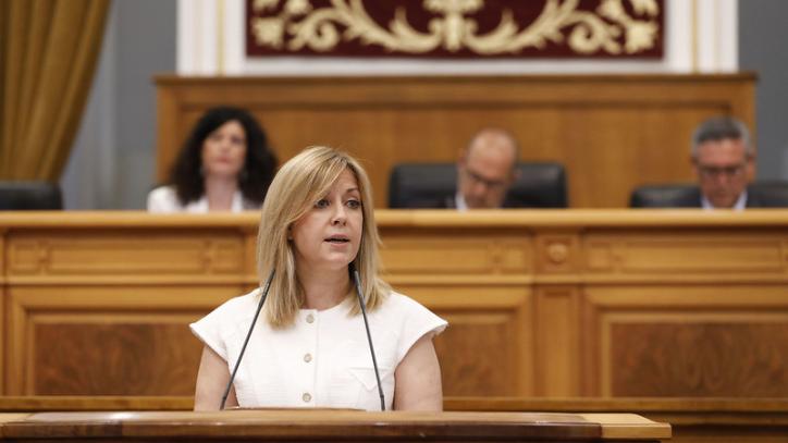Ana Isabel Abengozar, en el pleno de las Cortes