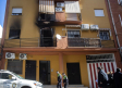 Tres estudiantes mueren en un incendio originado por un brasero en un piso en Huelva