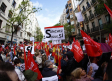 Militantes y simpatizantes socialistas se concentran en Ferraz en apoyo a Pedro Sánchez