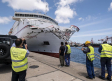 Continúa en Las Palmas la recogida del vertido del ferry 'Armas'