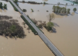 El Ebro amenaza con inundar Zaragoza