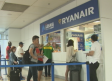 Ryanair intenta minimizar la huelga de sus tripulantes de cabina