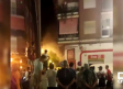 Desalojado un vecindario por el incendio en un supermercado de Talavera