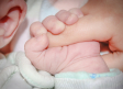 Gobierno y sindicatos firman ocho semanas de permiso de paternidad para funcionarios