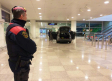 Uno de los dos detenidos por acceder en coche al interior del aeropuerto de El Prat lanzó una proclama islamista