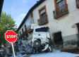 Un camión se estrella contra una panadería en Orgaz (Toledo)
