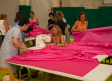 Se busca voluntarios para coser un lazo rosa de Guinness en Trillo (Guadalajara)