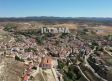 Illana (Guadalajara): palacio de Goyeneche, iglesia y barrio de las cuevas