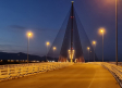 El puente atirantado de Talavera, coronado por instagramers que podrían haberlo escalado sin protección
